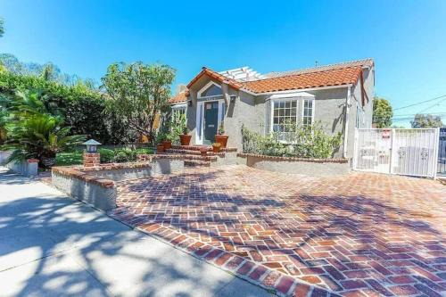 Pico - Robertson Casa | Large 5 BR- Beverly Hills Adj