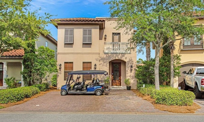 Villa Lago Casa | Large 5-BR in golf and beach resort - 2 golf carts