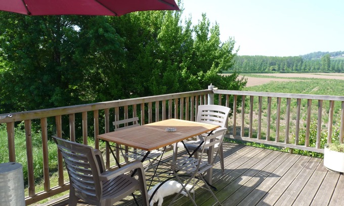 Barie Cabaña | Large 70 m2 studio with mezzanine. 38 m2 terrace with views over the countryside.