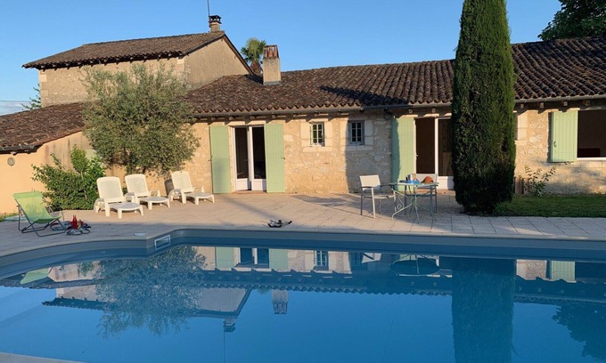 Fougueyrolles Casa | Large and beautiful house in the middle of the vineyards