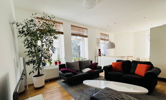 Bad Homburg v.d. Hoehe Apartamento | Large and bright city center apartment - vacation apartment
