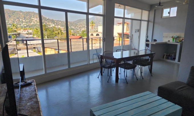 Lázaro Cárdenas Apartamento | Large and comfy apartment, near DT and Principal Beach!