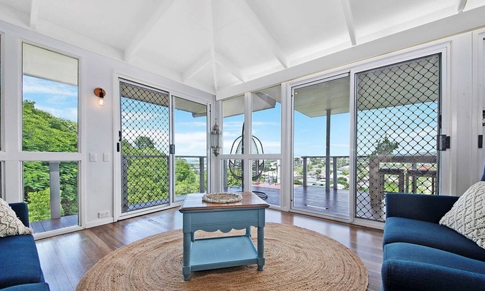 Yeppoon Casa | Yeppons Leafy Oasis is a stunning Pet friendly property