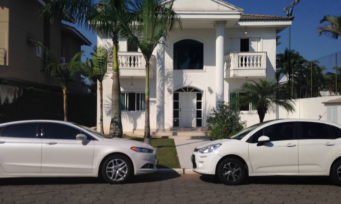 Jardim Acapulco Casa | CASA GRANDE Y MODERNA EN PARADISIAC COND JARDIN ACAPULCO