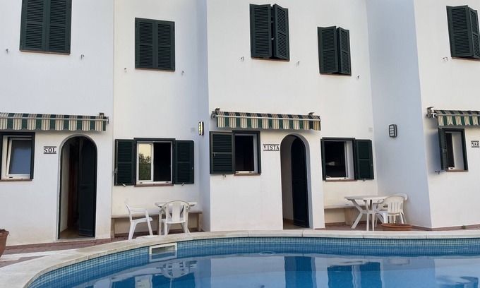 Puerto Luz Apartamento | Gran apartamento de 6 habitaciones y 4 baños con piscina en Addaia