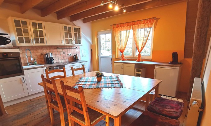 Huertgenwald Apartamento | Amplio apartamento en la finca con sauna.