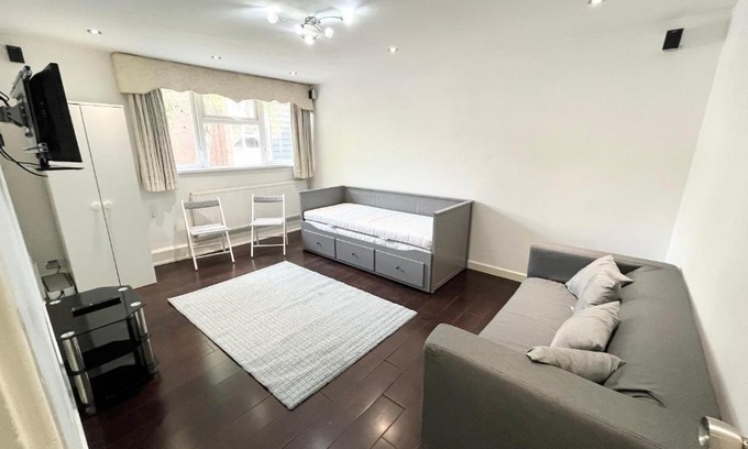 Latchmere Apartamento | Large apt close to central LDN