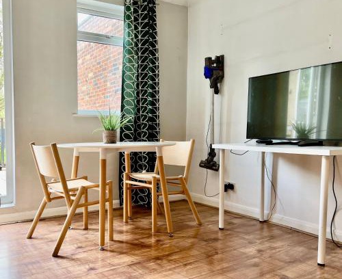 Deptford Apartamento | Large balcony apartment opposite rail station