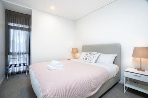 Barton Apartamento | Large Barton Courtyard Apartment near Parliament - Hosted by Canstay
