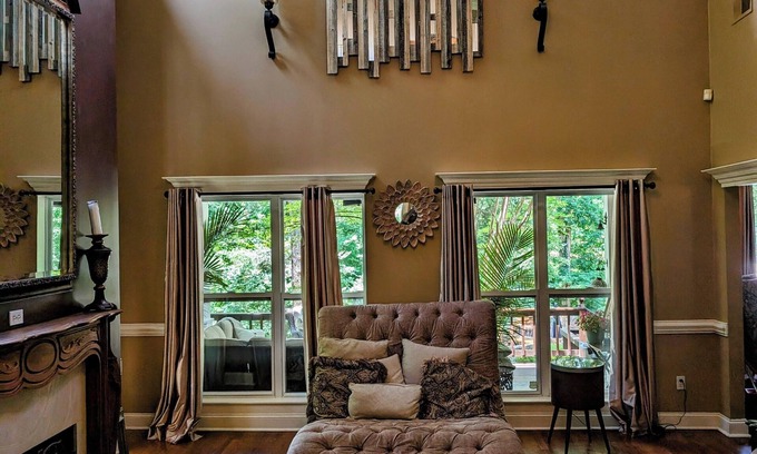 Southaven Casa | Large, beautiful family retreat - country setting, 15 minutes from Graceland!