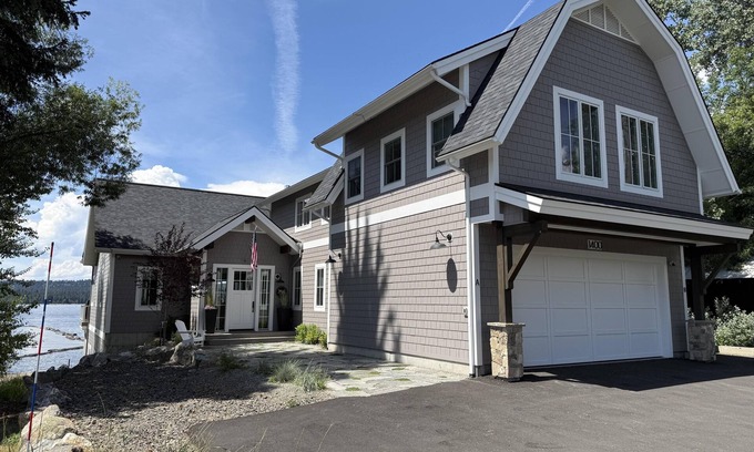 McCall Casa | Large, brand new, perfectly located lake house in McCall