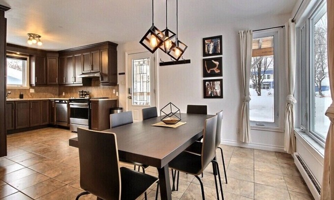 Loretteville Apartamento | Large bright accommodation close to old Quebec