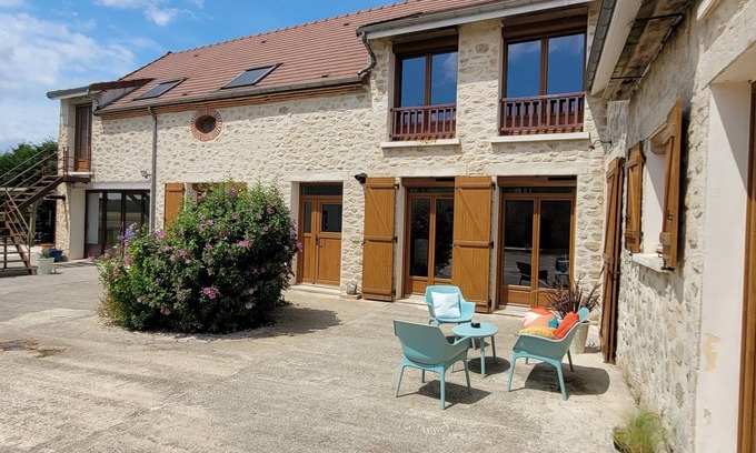 Corrobert Casa | Large capacity gîte in champagne.pets welcome!