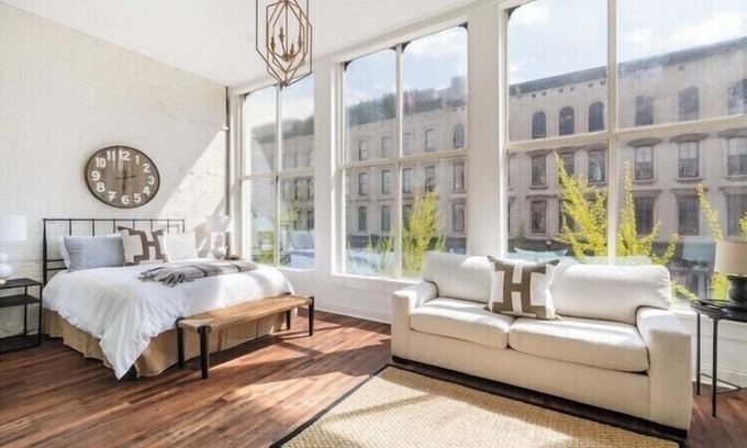 West Main Historic District Apartamento | Large, Charming historic flat, Downtown/Bourbon trail/Yum Center