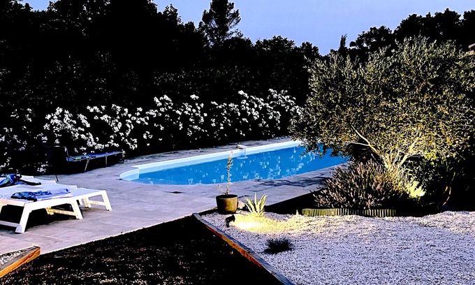 Saint-Victor-des-Oules Villa | Large, comfortable 8-bedroom villa - 10x4 pool - air conditioning - Near Uzès