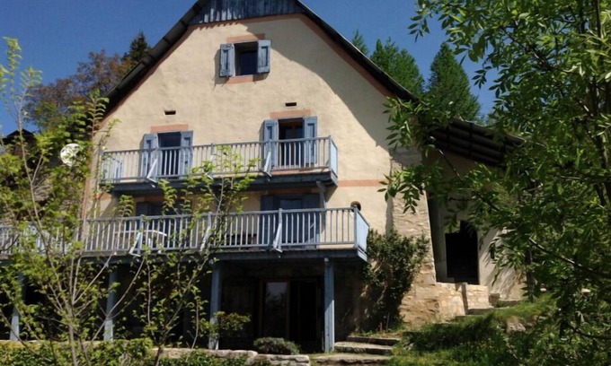 Colmars Chalet De Esquí | Large & Cosy Chalet in Alpes de Haute Provence, with chimney, piano & garden!