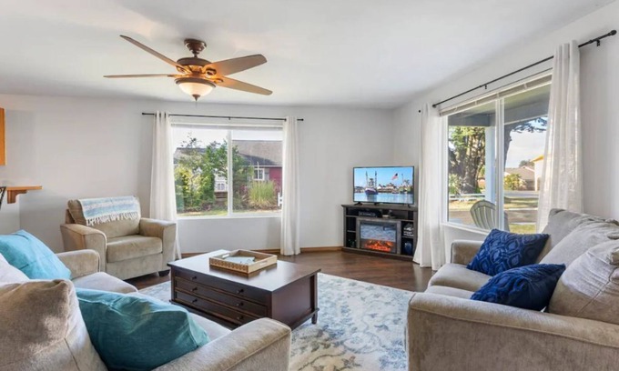 Westport Cabaña | Large cottage on corner lot w/ fenced yard. Central location. Kid & Pet friendly