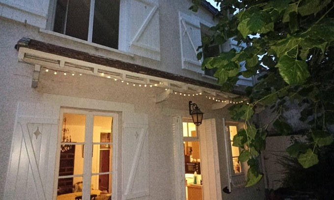 Marolles-sur-Seine Casa | Large country house, relaxation and visits. Furnished tourist accommodation ***