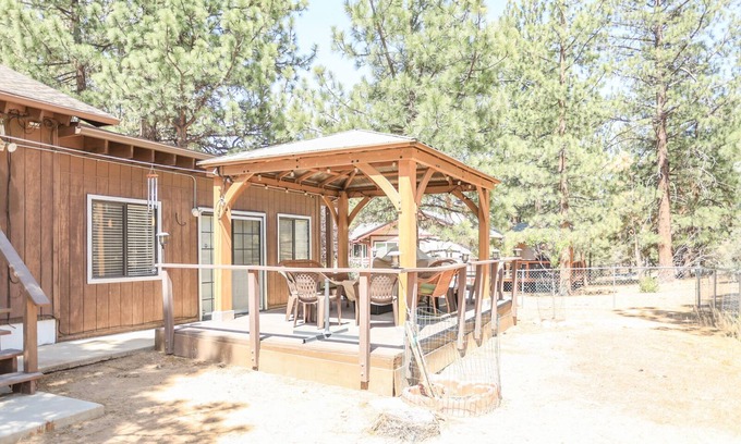 Big Bear Casa | Large CozyHome my 3D video below: https://my.matterport.com/show/?m=MRxtzd9rJtr