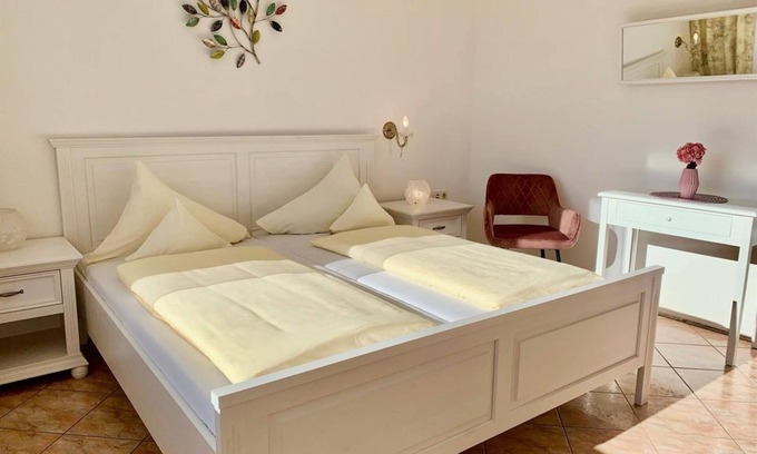 Millstatt Casa | Large double room, lake view - Hotel Nikolasch