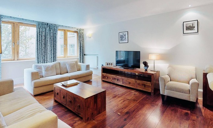 St. Pancras Apartamento | Propiedad de lujo de 3 dormitorios y 3 baños con cocina / comedor separados