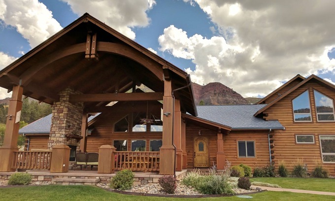 Hermosa Casa | Gran casa familiar con superficie en el hermoso valle de Animas [CO Lic. 02872172-000]