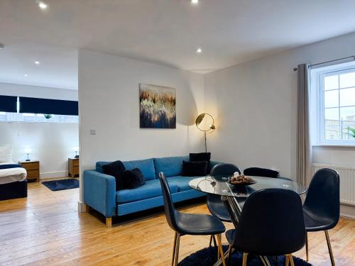 Maidstone Apartamento | Large Family Suite With 2 Double Beds & Sofa Bed