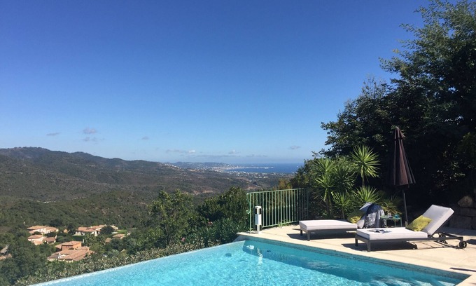 Les Adrets-de-l'Esterel Apartamento | Large stylish apartment with sea views over the Bay of Cannes and infinity pool