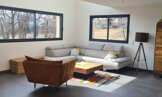 Saint-Michel-de-Chaillol Casa | Large, bright 160m2 house for 8 people