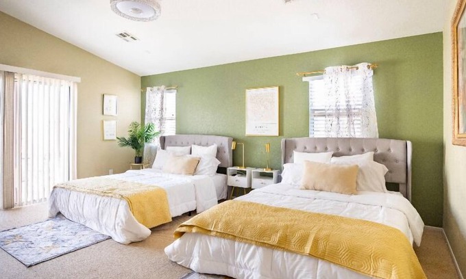 MacDonald Ranch Casa | Large Fully Furnished 5 Bedroom Home