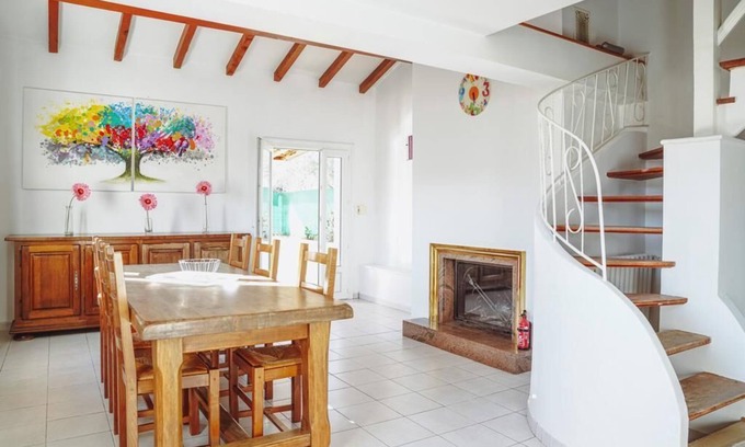 Vallon-Pont-d'Arc Cabaña | Large gite with panoramic views.