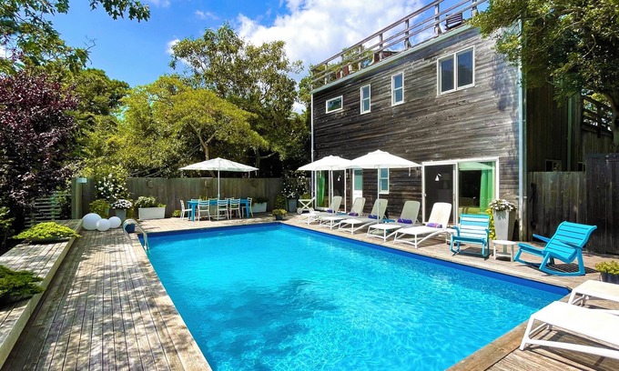 Fire Island Pines Casa | Piscina, jacuzzi, terraza en la azotea con vistas a la bahía. PINES casa con aire acondicionado y cerca del puerto.