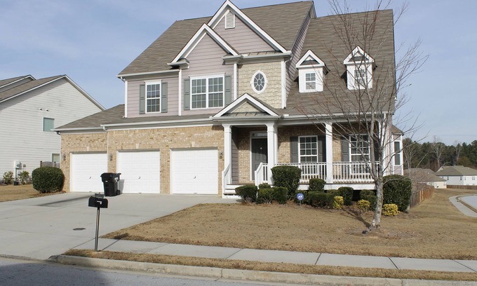 Union City Casa | Large Home 20 Minutes From Atlanta