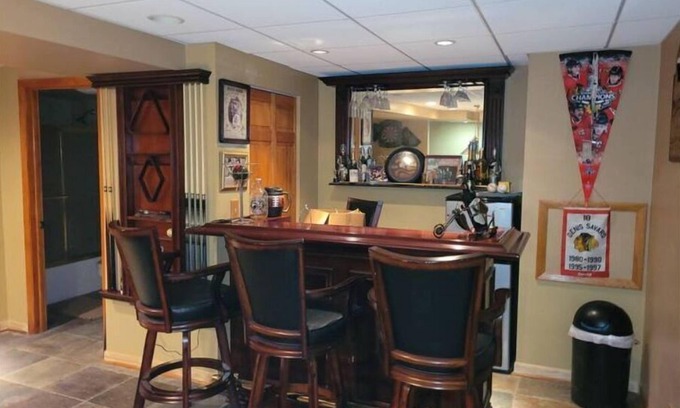 Algonquin Casa | Large Home for Rent - Beats 2 Hotel Rooms!!