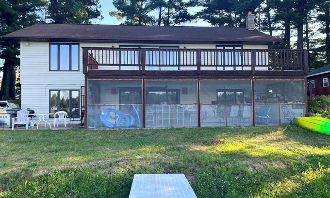Wild Rose Casa | Large Home on Crystal Clear Lake