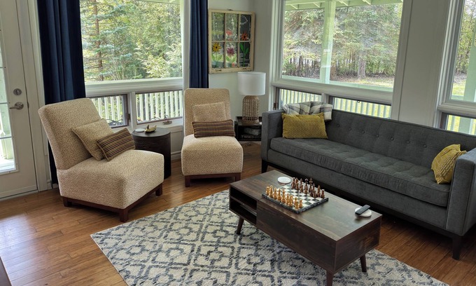 Brighton Casa | Large home steps from Presqui'le Provincial Park