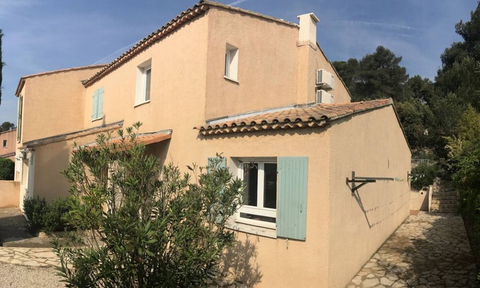 Bouc-Bel-Air Casa | Large house 15 min from Aix en Provence and 30 min from Marseille and the beaches.