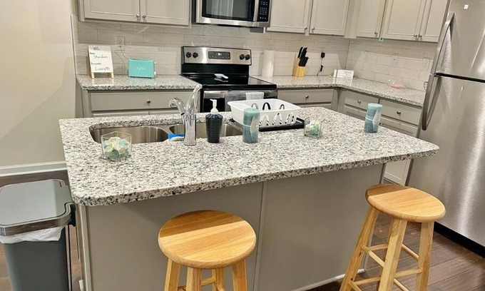 Lithonia Apartamento | Large House, Backyard, WiFi & FreeParking