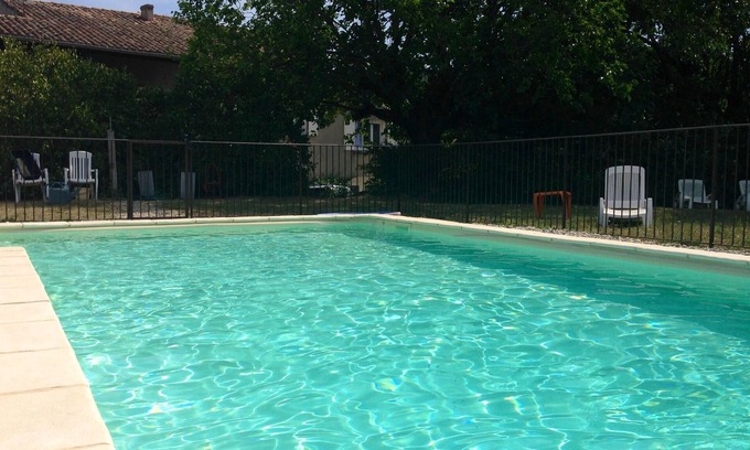 Valvigneres Casa | Casa grande para 10 personas con piscina.