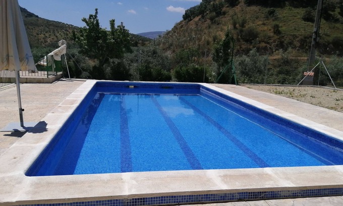 Fuente-Tojar Cabaña | Gran casa situada en una finca de olivos, cerca del rio Caicena.