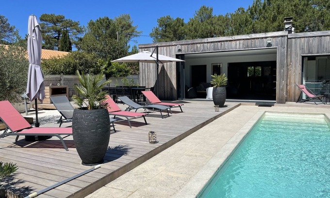 Cazaux Casa | Large house with heated pool near Lake Cazaux for 8 to 10 people