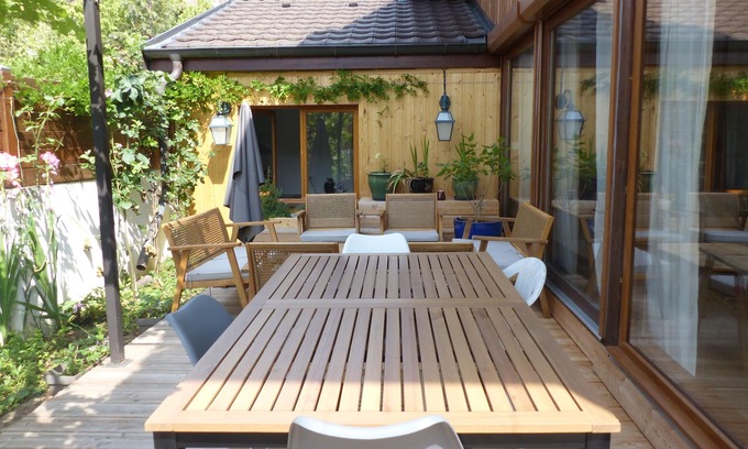 Thonon-les-Bains Casa | Large house with garden 5 minutes' walk from the center of Thonon