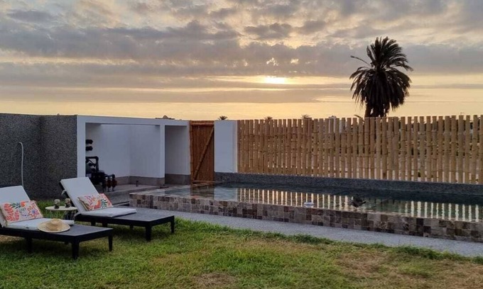 Salamanca Casa | Large house with a big swimming pool for 16 people in Paracas
