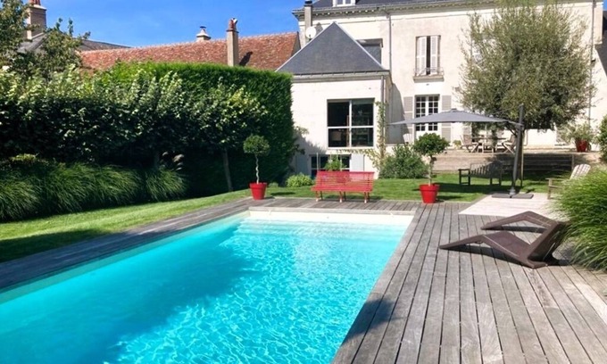 Saint-Avertin Casa | Large house with swimming pool on the banks of the Cher