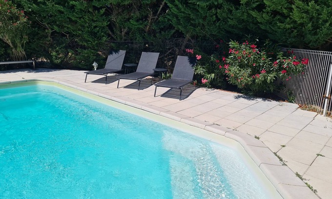 Pertuis Casa | LARGE HOUSE WITH HEATED POOL AND SPA
