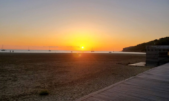 La Franqui-Plage Casa | Large house with stunning views, 10-minute walk to beach and shops. Garage 2P