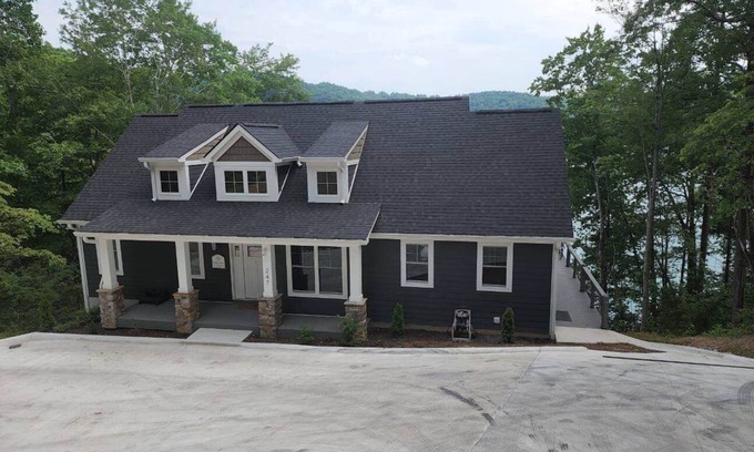 Big Creek Casa | Large Lakefront home w/ Private Dock in Big Creek, beautiful views!