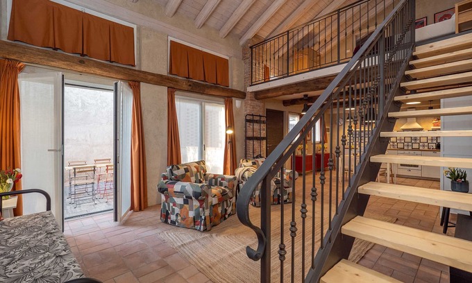 Cressa Apartamento | Large Apartment with Loft and Garden in Restored Farmhouse