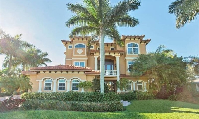 Indian Rocks Beach Casa | Large Mediterranean Oasis - Water Views & Pool -KING BEDS