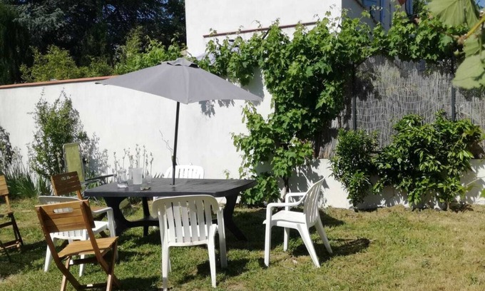 Cote Pavee Villa | Large bourgeois villa near the city center